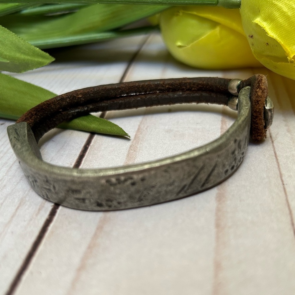 🔥🔥Bracelet (Metal and Leather)